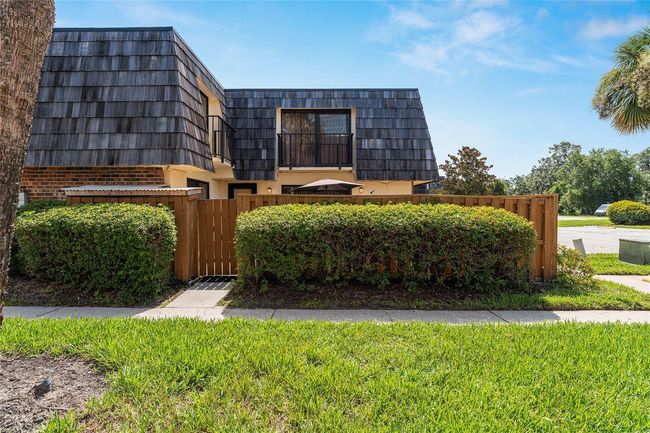 2920 Poplar Ave, Townhouse with 2 bedrooms, 3 bathrooms and null parking in LEESBURG FL | Image 31