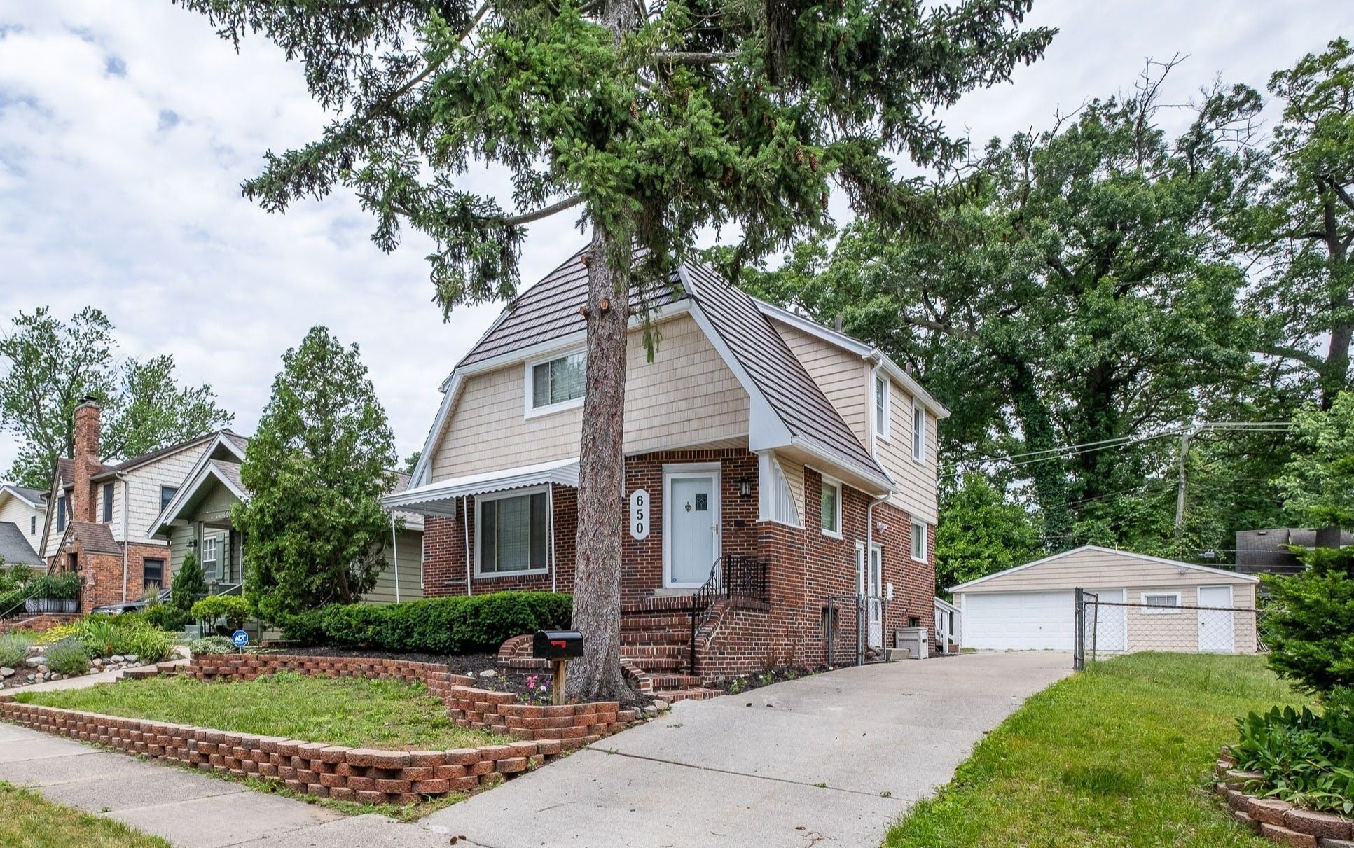 Lewiston Ave, Ferndale, MI 48220
