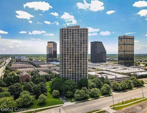 1105-5000 Town Center, Southfield, MI, 48075 | Card Image