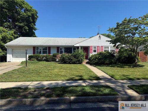 4 Bruce Ct, Milltown, NJ, 08850-1302 | Card Image