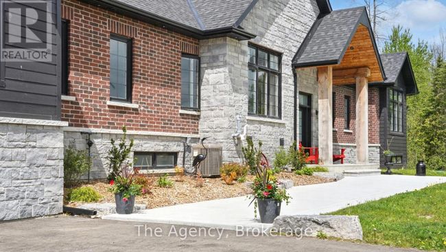 6598 County 10 Road, House other with 5 bedrooms, 5 bathrooms and 23 parking in Essa ON | Image 4