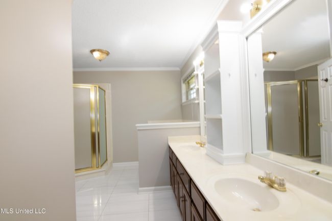 Primary Bath | Image 11