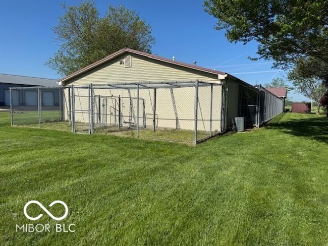 1025 Walnut St, Home with 0 bedrooms, 0 bathrooms and null parking in Edinburgh IN | Image 31