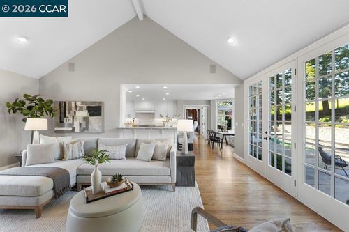 10 Crownridge Dr, Danville, CA, 94506-1905 | Card Image