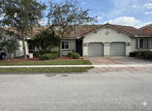 103-6525 Oxford Cir, Vero Beach, FL, 32966-7665 | Card Image