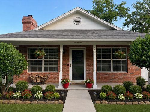 305 W Pecan St, Aubrey, TX, 76227-9258 | Card Image