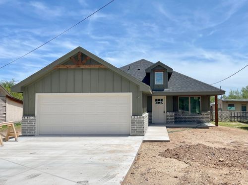 13 E 28th St, San Angelo, TX, 76903-4427 | Card Image