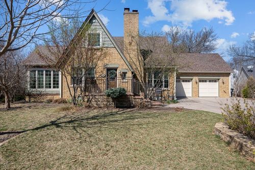 2405 23rd Avenue A, Moline, IL, 61265-4137 | Card Image