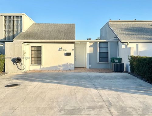 2121 Sw 122nd Ct, Miami, FL, 33175-7313 | Card Image