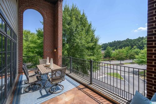 2950-2950 Cahaba Village Pl, Mountain Brk, AL, 35243-5937 | Card Image