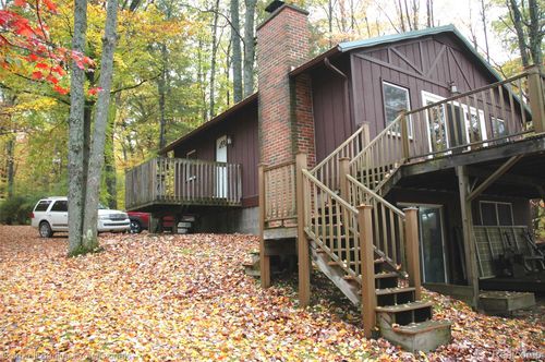 10120 Alpine Dr, Reed City, MI, 49677-8544 | Card Image