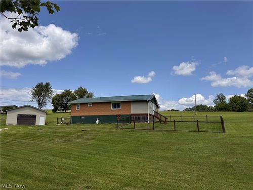 7054 Scio Rd Sw, Carrollton, OH, 44615-9531 | Card Image