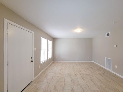 apt-8-3206 Lobit Dr, Dickinson, TX, 77539-4300 | Card Image