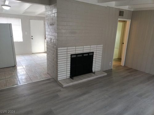 apt-2-1911 Stewart Ave, Las Vegas, NV, 89101-8318 | Card Image