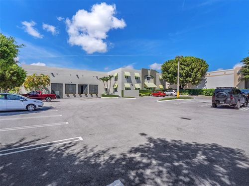 8299 Nw 30th Ter, Doral, FL, 33122-1913 | Card Image