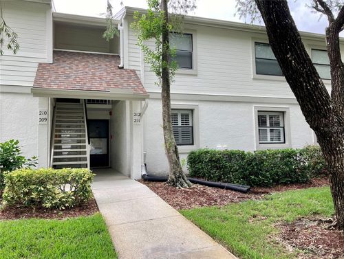 211 Meadow Ln, OLDSMAR, FL, 34677-2247 | Card Image