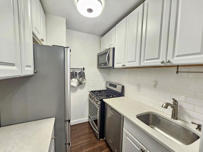APT-2K - 555 Bronx River Rd, Home with 0 bedrooms, 1 bathrooms and null parking in Yonkers NY | Image 9