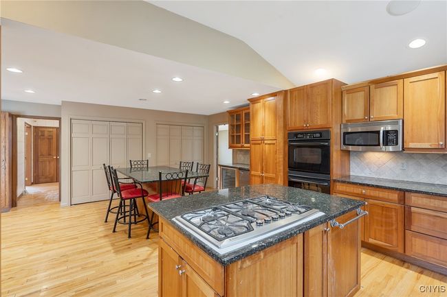 7266 Wakefield Dr, House other with 5 bedrooms, 4 bathrooms and null parking in Fayetteville NY | Image 9