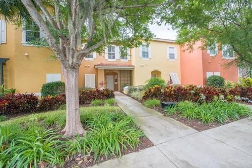 8407 Crystal Cove Loop, KISSIMMEE, FL, 34747-3009 | Card Image