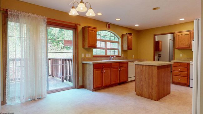 430 Bingamon Rd, House other with 3 bedrooms, 2 bathrooms and 3 parking in Worthington WV | Image 5