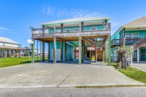 978 Seadrift Dr, Crystal Beach, TX, 77650 | Card Image