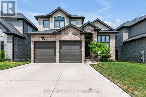 333 Masters Dr, Woodstock, ON, N4T0L2 | Card Image