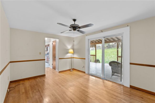 937 Balmoral Dr, House other with 5 bedrooms, 3 bathrooms and 2 parking in Pittsburgh PA | Image 4