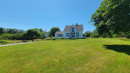 486 Highway 335, West Pubnico, NS, B0W3S0 | Card Image