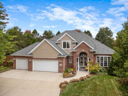 1311 Dove Lane, Grafton, WI, 53024 | Card Image