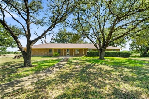 1642 Nw County Road 1040, Corsicana, TX, 75110-6044 | Card Image