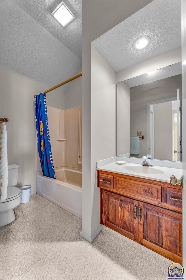 13 Sw Pepper Tree Ln, Townhouse with 4 bedrooms, 4 bathrooms and null parking in Topeka KS | Image 34
