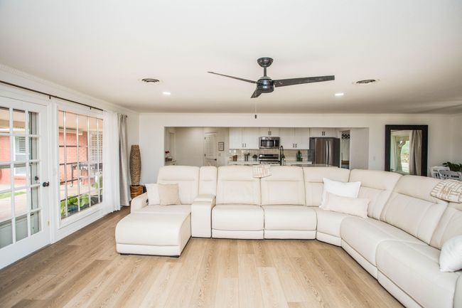 105 Cherry Ln, House other with 3 bedrooms, 3 bathrooms and null parking in Lamesa TX | Image 9
