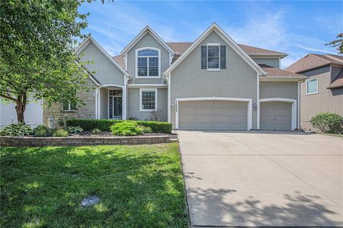 14622 S Garnett St, Olathe, KS, 66062-8411 | Card Image