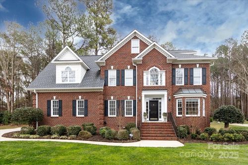 12430 Overlook Mountain Dr, Charlotte, NC, 28216-6724 | Card Image