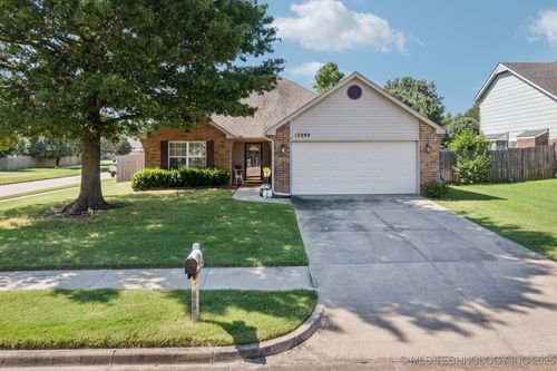 13094 E 129th St N, Collinsville, OK, 74021-4176 | Card Image