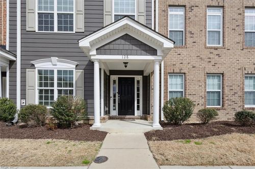 128 Daybeacon St, Yorktown, VA, 23692-4934 | Card Image