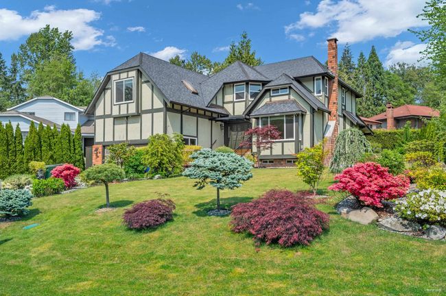 7845 Meadowood Close, House other with 8 bedrooms, 4 bathrooms and 6 parking in Burnaby BC | Image 1