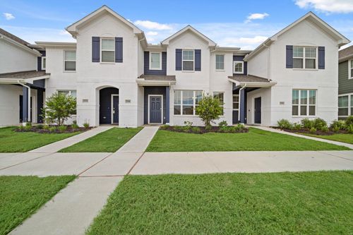 2118 Memory Oaks Dr, Tomball, TX, 77375 | Card Image