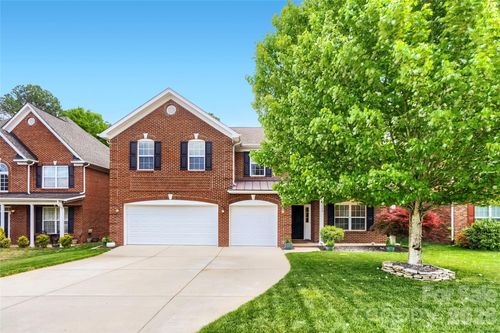 2834 Bivins St, Davidson, NC, 28036-7615 | Card Image