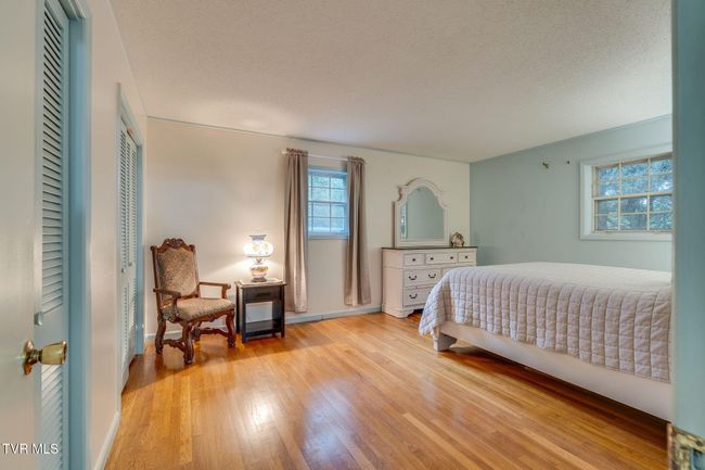 Upstairs: Primary Bedroom | Image 19