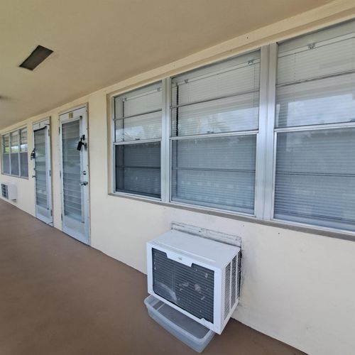 18 Dorchester A, West Palm Beach, FL, 33417-1424 | Card Image