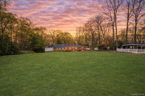 38 Arista Dr, Dix Hills, NY, 11746-4912 | Card Image