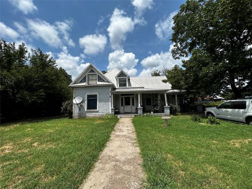 225 E Archer St, Jacksboro, TX, 76458-1859 | Card Image