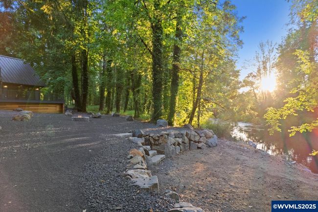 6057 Peaceful Ln Ne, House other with 2 bedrooms, 2 bathrooms and null parking in Silverton OR | Image 27