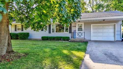 2106 Cedar Ave, Mendota, IL, 61342-1114 | Card Image
