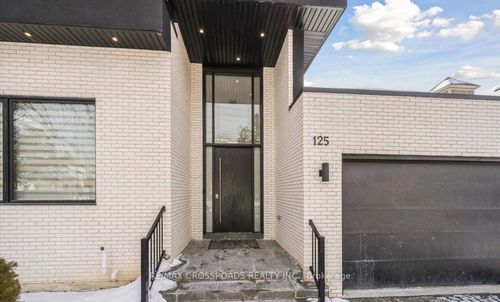 125 Watson St E, Whitby, ON, L1N1A5 | Card Image