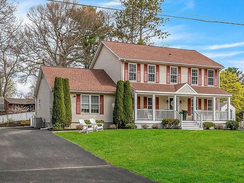 2 Phaneuf St, Middleton, MA, 01949-2314 | Card Image