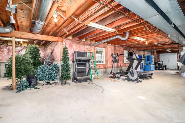 3 Huntington Ln, House other with 5 bedrooms, 3 bathrooms and null parking in New Fairfield CT | Image 33
