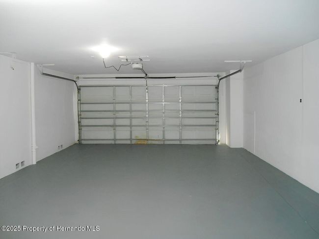 garage | Image 17