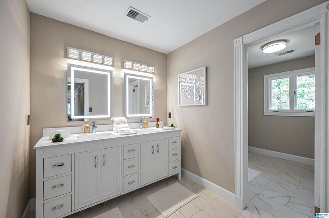 1123 Lake Forest Cir, House other with 4 bedrooms, 4 bathrooms and null parking in Hoover AL | Image 34
